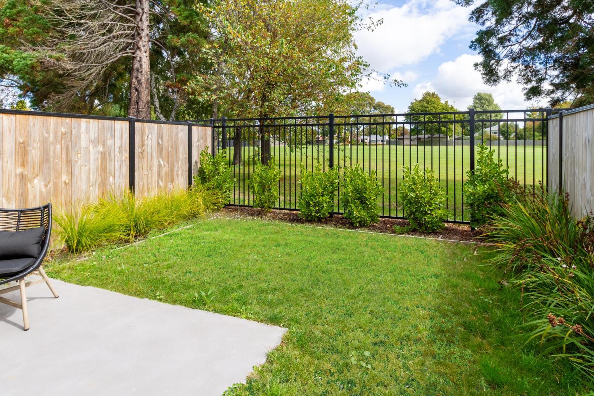 Escape At The Park: 1 Bed 1 Bath W/Carpark Apartman Christchurch Kültér fotó